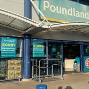 New plans could see the former Poundland in Riverside Retail Park turned into a takeaway